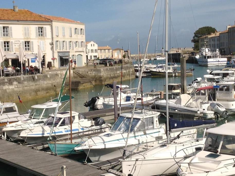 Eole, Idealement Situe Sur Le Port De St Martin De Re Saint-Martin-de-Ré Exterior foto